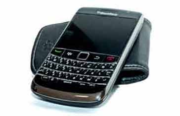 典型的3G UMTS手机或UE用户设备
